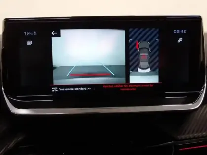 Photo 11 Peugeot 2008  1.2 PureTech 130ch S&S GT EAT8