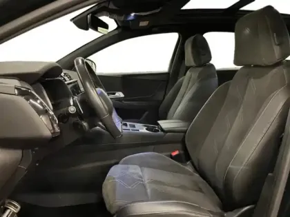 Photo 10 DS DS 7  Crossback PureTech 225ch Performance Line + Automatique 13cv