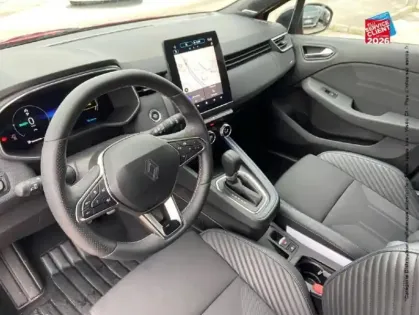 Photo 14 Renault Clio  1.6 E-Tech 145ch full hybrid esprit Alpine - 24