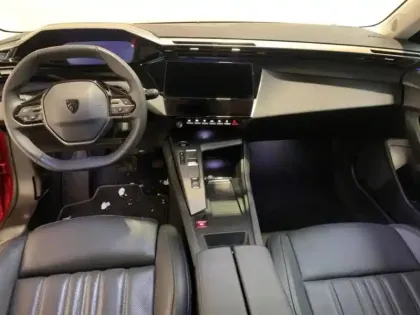 Photo 8 Peugeot 408  PHEV 180 Allure Pack e-EAT8 Cuir complet / GPS / Full LED