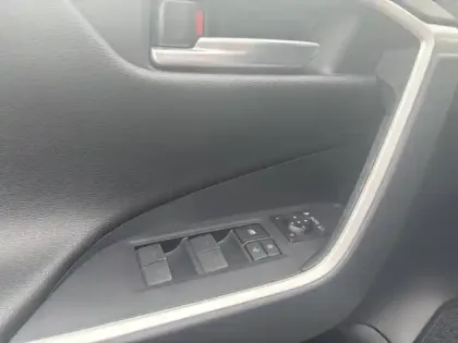 Photo 16 Toyota Rav4  2.5 Hybride Rechargeable 306ch Design Business AWD-i MY25