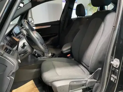 Photo 8 BMW Serie 2 Série 2 ActiveTourer 216dA 116ch Business Design DKG7