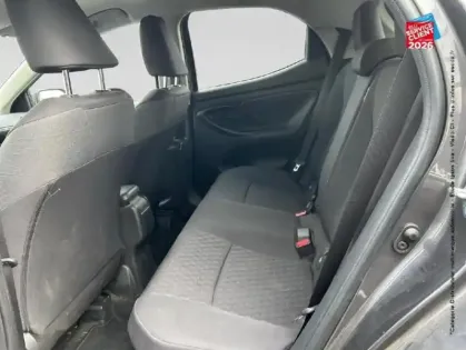 Photo 10 Toyota Yaris  116h Design 5p MY22