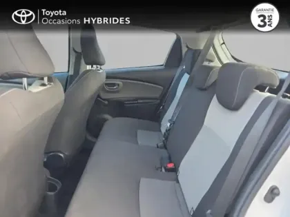 Photo 26 Toyota Yaris  100h France 5p RC18