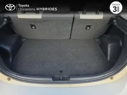 Photo 9 Toyota Yaris  100h France 5p RC18