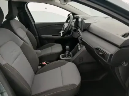 Photo 13 Dacia Jogger  1.6 hybrid 140ch Extreme+ 7 places -24