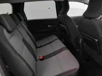 Photo 14 Dacia Jogger  1.6 hybrid 140ch Extreme+ 7 places -24