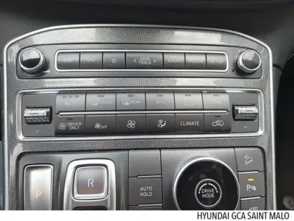 Photo 10 Hyundai Santa Fe  1.6 T-GDI 230ch Hybrid Executive BVA6