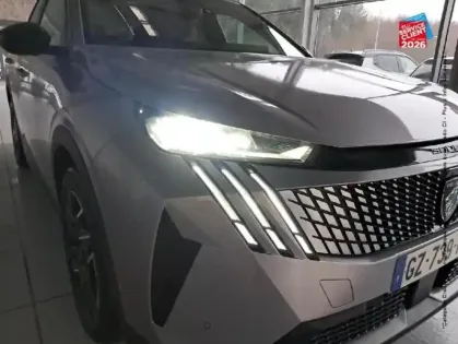 Photo 12 Peugeot 3008  1.2 Hybrid 145ch Allure e-DCS6