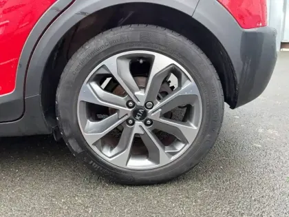 Photo 23 Kia Stonic  1.0 T-GDi 120 ch ISG DCT7