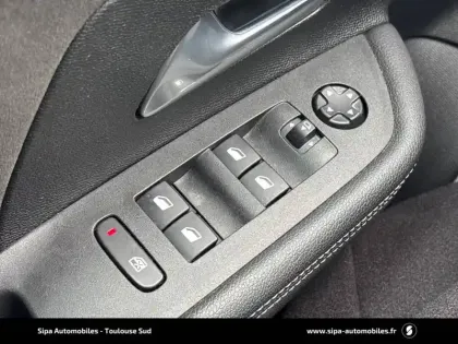 Photo 16 Opel Mokka  Electrique 136 ch & Batterie 50 kWh