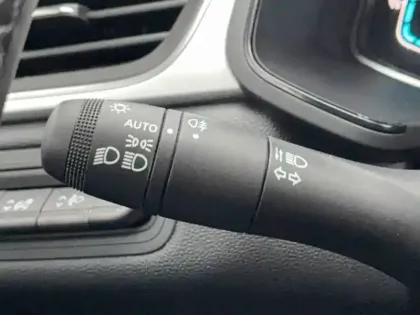 Photo 28 Renault Captur  E-Tech full hybrid 145