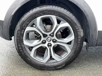 Photo 14 Renault Captur  E-Tech full hybrid 145