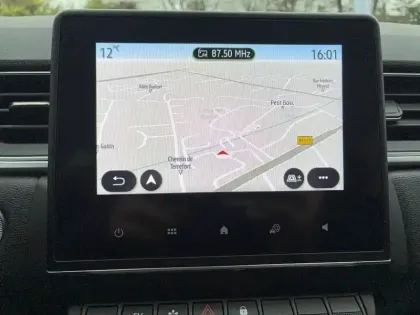 Photo 31 Renault Captur  E-Tech full hybrid 145