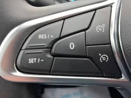 Photo 26 Renault Captur  E-Tech full hybrid 145