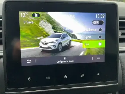 Photo 23 Renault Captur  E-Tech full hybrid 145