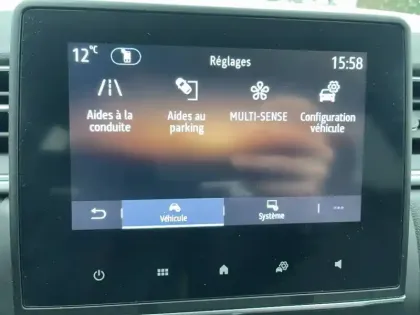 Photo 21 Renault Captur  E-Tech full hybrid 145