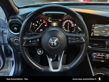 Photo 23 Alfa Romeo Giulia  2.2 190 ch AT8