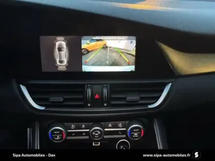 Photo 20 Alfa Romeo Giulia  2.2 190 ch AT8