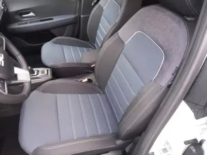 Photo 8 Dacia Jogger  Hybrid 155 7 places