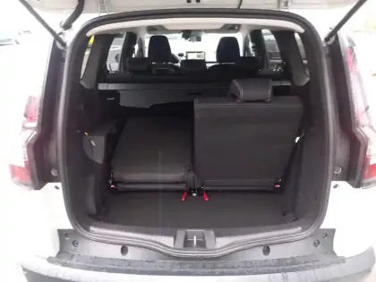 Photo 14 Dacia Jogger  Hybrid 155 7 places