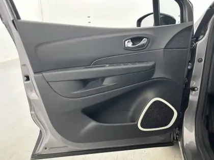 Photo 10 Renault Captur  TCe 120 Energy EDC