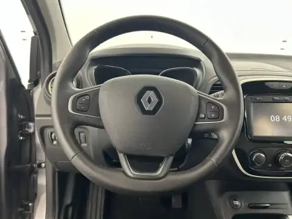 Photo 15 Renault Captur  TCe 120 Energy EDC