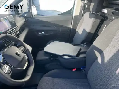 Photo 12 Peugeot Partner E- FOURGON M 136 CH AUT. 54 KWH CHARGE UTILE MAJOREE