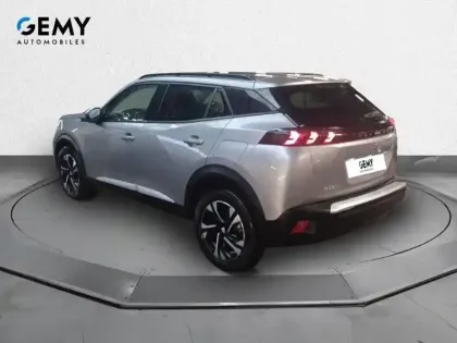 Photo 24 Peugeot 2008  PureTech 100 S&S BVM6