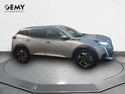 Photo 21 Peugeot 2008  PureTech 100 S&S BVM6