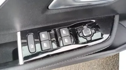 Photo 14 Opel Astra  1.2 Turbo 130 ch BVA8