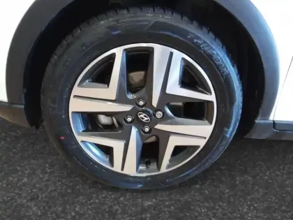 Photo 13 Hyundai Bayon  1.0 T-GDi 100 DCT-7 Hybrid 48V