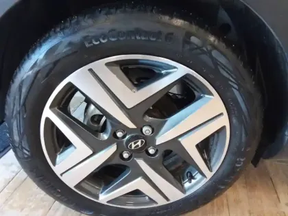 Photo 95 Hyundai Bayon  1.0 T-GDi 100 DCT-7 Hybrid 48V