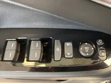 Photo 96 Honda HR-V  e:HEV 1.5 i-MMD