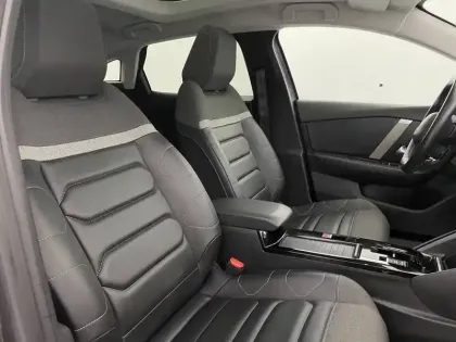 Photo 32 Citroën C4  PureTech 130 S&S EAT8