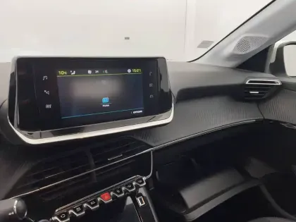 Photo 25 Peugeot 208  Electrique 50 kWh 136ch