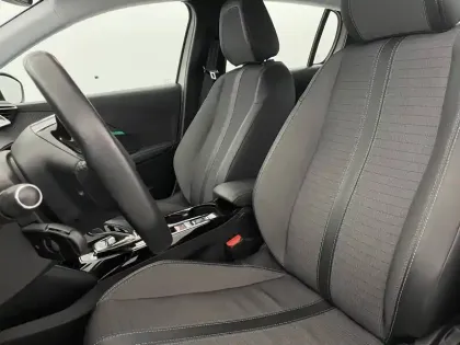 Photo 13 Peugeot 208  Electrique 50 kWh 136ch