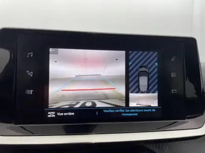 Photo 31 Peugeot 208  Electrique 50 kWh 136ch