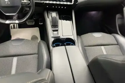 Photo 9 Peugeot 508  SW Hybrid 225 e-EAT8