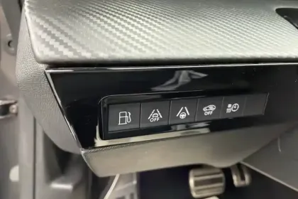 Photo 18 Peugeot 508  SW Hybrid 225 e-EAT8