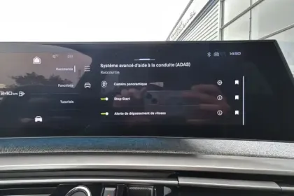 Photo 19 Peugeot 3008  Hybrid 136 e-DCS6