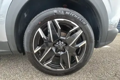 Photo 25 Peugeot 3008  Hybrid 136 e-DCS6