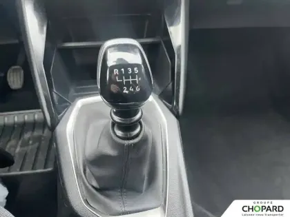 Photo 12 Peugeot 208  PureTech 100 S&S BVM6