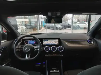 Photo 5 Mercedes GLA  200 d 8G-DCT