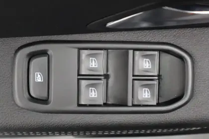 Photo 46 Dacia Duster  TCe 150 FAP 4x2 EDC