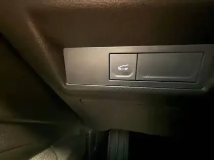 Photo 77 Mitsubishi Grandis  1.8 MPI HEV 158