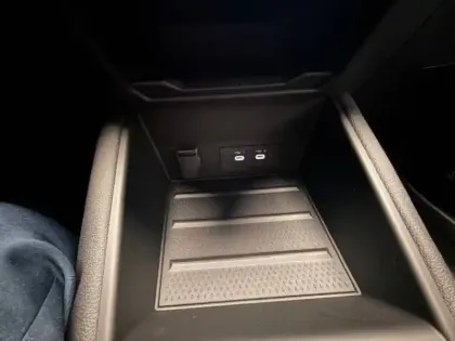 Photo 83 Mitsubishi Grandis  1.8 MPI HEV 158