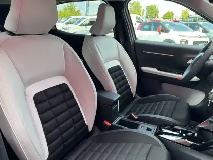 Photo 9 Citroën C3 Aircross  Hybride 145 e-DCS6