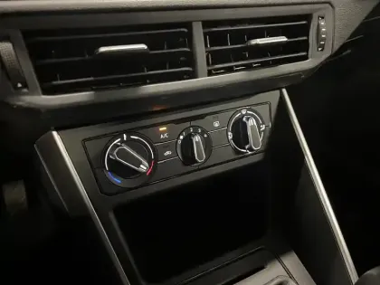 Photo 44 Volkswagen Taigo  1.0 TSI 95 BVM5