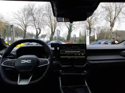 Photo 36 Dacia Bigster  Hybrid 155